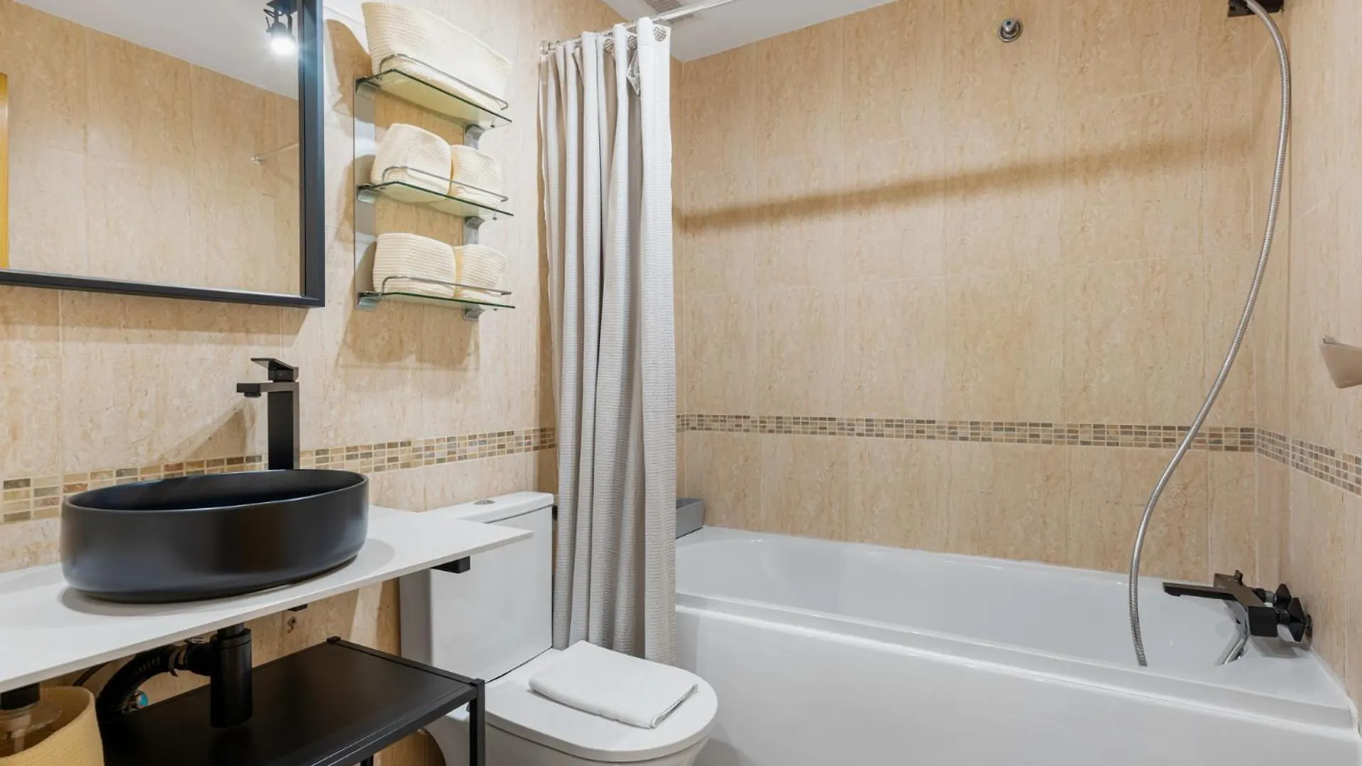 Family City Apartment In Fuengirola By Costarentals - Ref 227